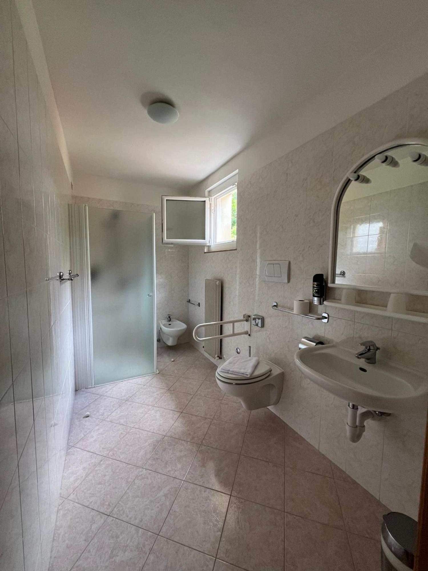 Hotel Lory - Molveno - Dolomiti Extérieur photo